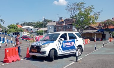 Kisah Tori, Sang Pemandu Praktik Satpas SIM Colombo yang Mengabdi Sepenuh Hati Selama Lebih dari Satu Dekade