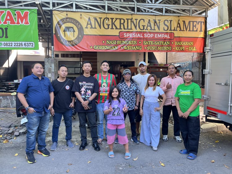 Murah Rasa Gak Murahan, Konten Kreator TikTok Vebry Rayan Review Kuliner di Angkringan Slamet Kota Surabaya