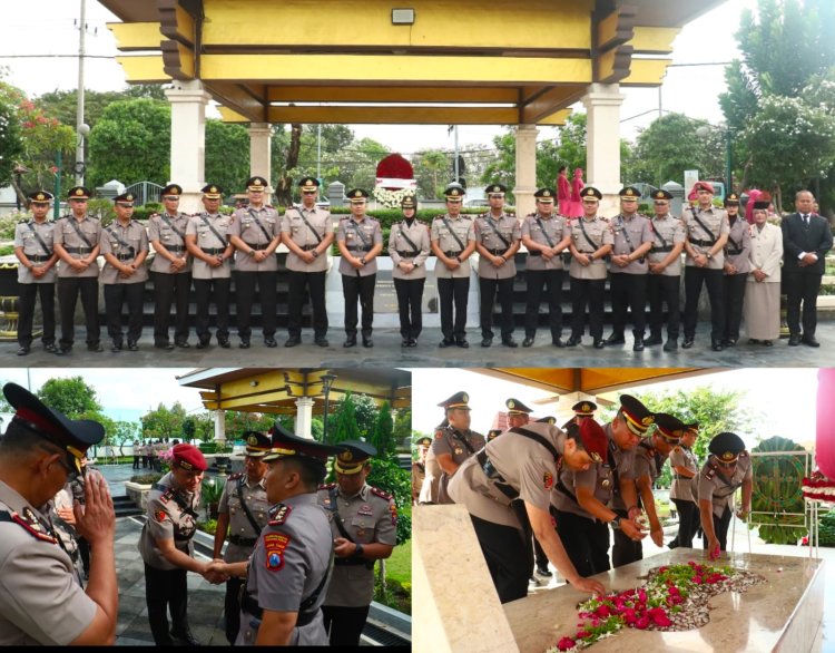 Teladani Pahlawan, Kapolres Tanjung Perak Pimpin Tabur Bunga di Makam WR Supratman Beserta Pejabat Utama dan Bhayangkari