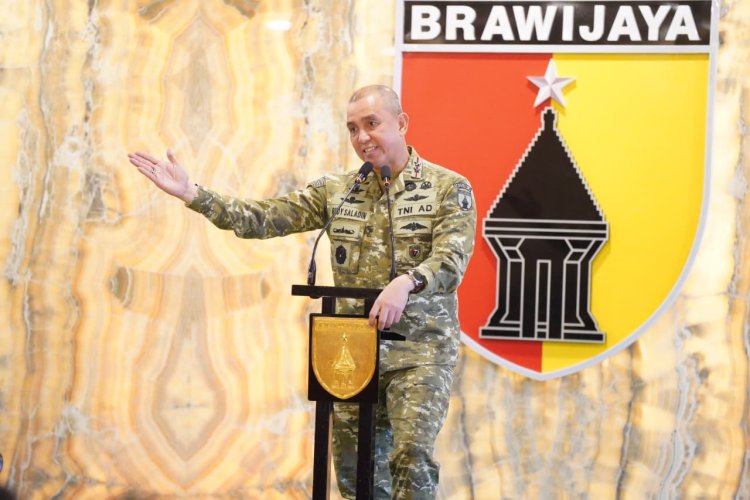 TNI-Polri Kompak! Pangdam V/Brawijaya dan Kapolda Jatim Satu Tekad Mengabdi untuk Jawa Timur