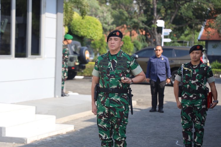 Kembali dengan Selamat, Pangdam V/Brawijaya Apresiasi Dedikasi Prajurit Satgas Yonif 521/DY di Papua