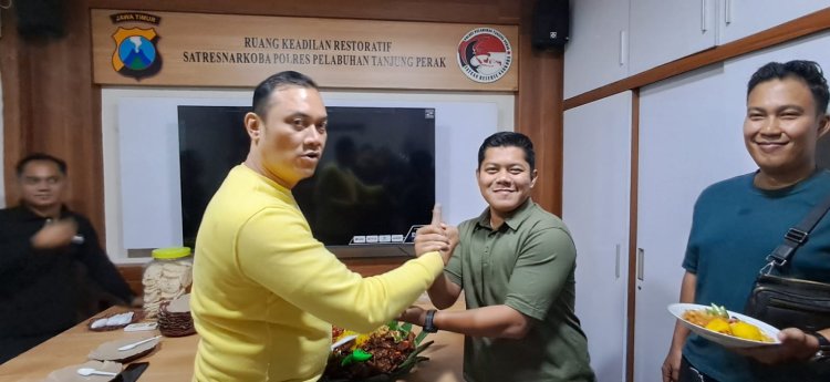 Lima Personel Satresnarkoba Polres Tanjung Perak Naik Pangkat, Kasat Narkoba AKP Adik Agus Putrawan, S.H,. M.H. : Pangkat Adalah Amanah Bukan Tujuan Akhir