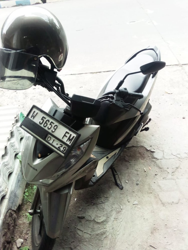 Hitungan Menit Jemput Anak, Honda Beat Street Raib Digondol Maling di Menganti Gresik, Aksi Pelaku Terekam CCTV