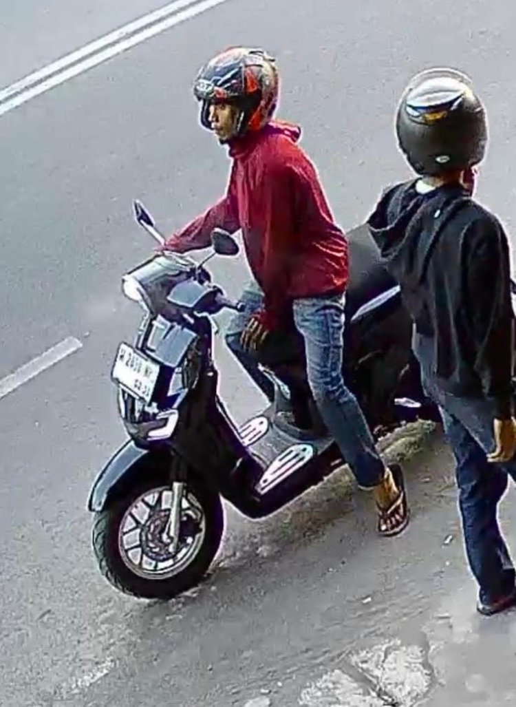 Hitungan Menit Jemput Anak, Honda Beat Street Raib Digondol Maling di Menganti Gresik, Aksi Pelaku Terekam CCTV