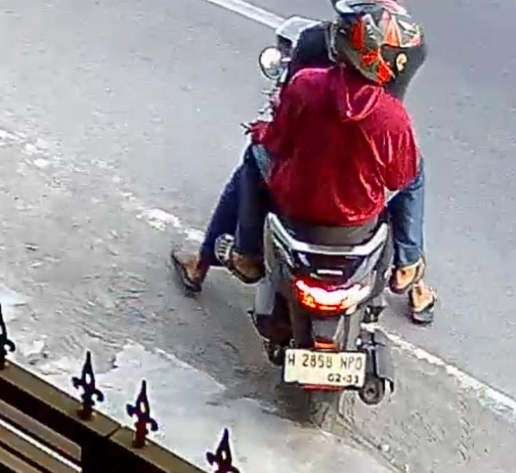 Hitungan Menit Jemput Anak, Honda Beat Street Raib Digondol Maling di Menganti Gresik, Aksi Pelaku Terekam CCTV