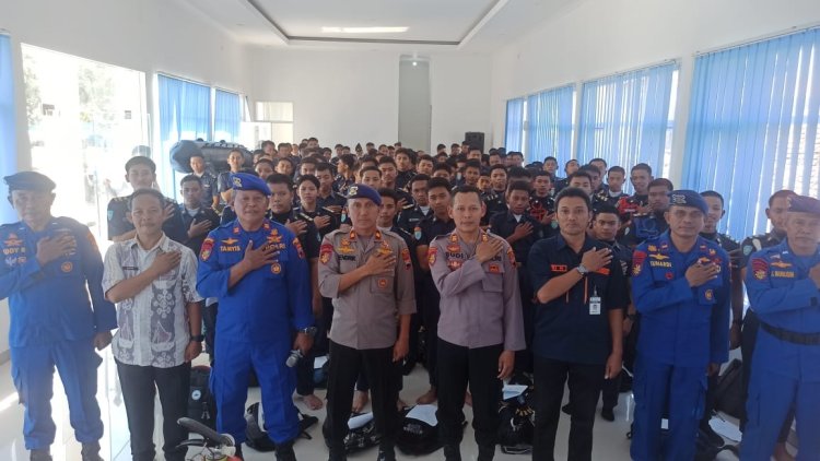 Siap Arungi Lautan! 100 Siswa SMKN 2 Rembang Dapat Bekal Khusus dari Satpolairud Polresta Pati