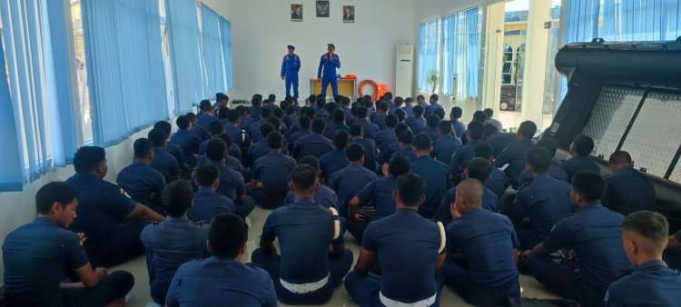 Siap Arungi Lautan! 100 Siswa SMKN 2 Rembang Dapat Bekal Khusus dari Satpolairud Polresta Pati