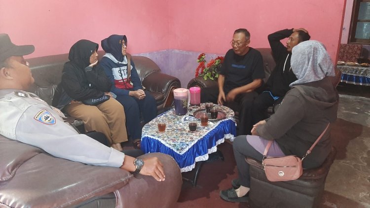 Isak Tangis Pecah di Pati: 27 Tahun Menghilang di Malaysia, Ibu Purwanti Dipeluk Kembali Anak-Anaknya