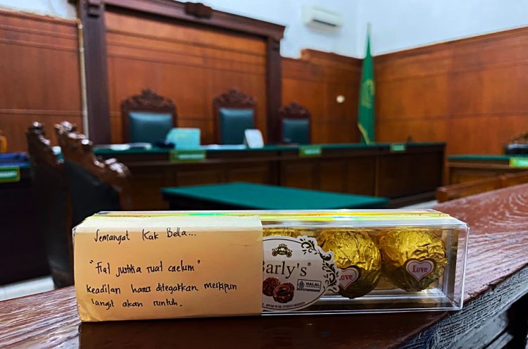 Sidang Sengketa Guru vs Yayasan di PN Surabaya