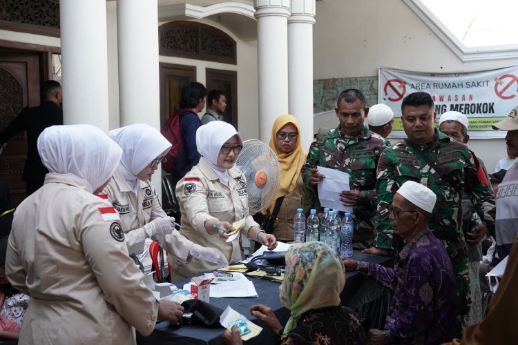 Bakti TNI AD 2026: Layanan Operasi Katarak Gratis Hadir Bagi Masyarakat Pamekasan-Madura