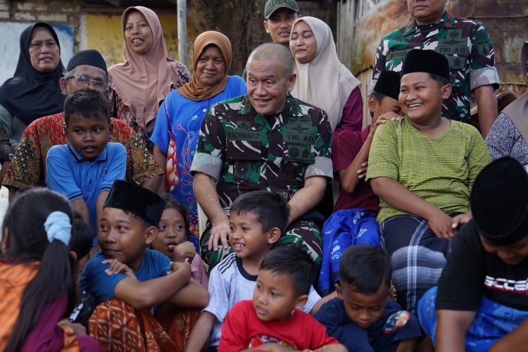 Karya Bakti TNI AD di Bangkalan: Aster Kasad Pastikan Pasokan Air dan Jembatan Warga Terwujud