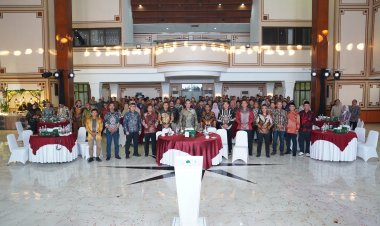 Sinergi Kebangsaan: Pangdam V/Brawijaya Dampingi Presiden Prabowo Tutup Muktamar NU ke-35 di Jombang