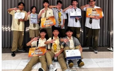 SMAK Frateran Surabaya Borong Juara 1, 2 dan Harapan 1 D-Crown Digital Business Competition Tingkat Nasional