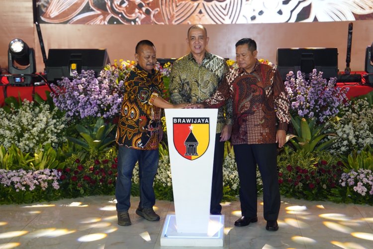 Sinergi Kebangsaan: Pangdam V/Brawijaya Dampingi Presiden Prabowo Tutup Muktamar NU ke-35 di Jombang