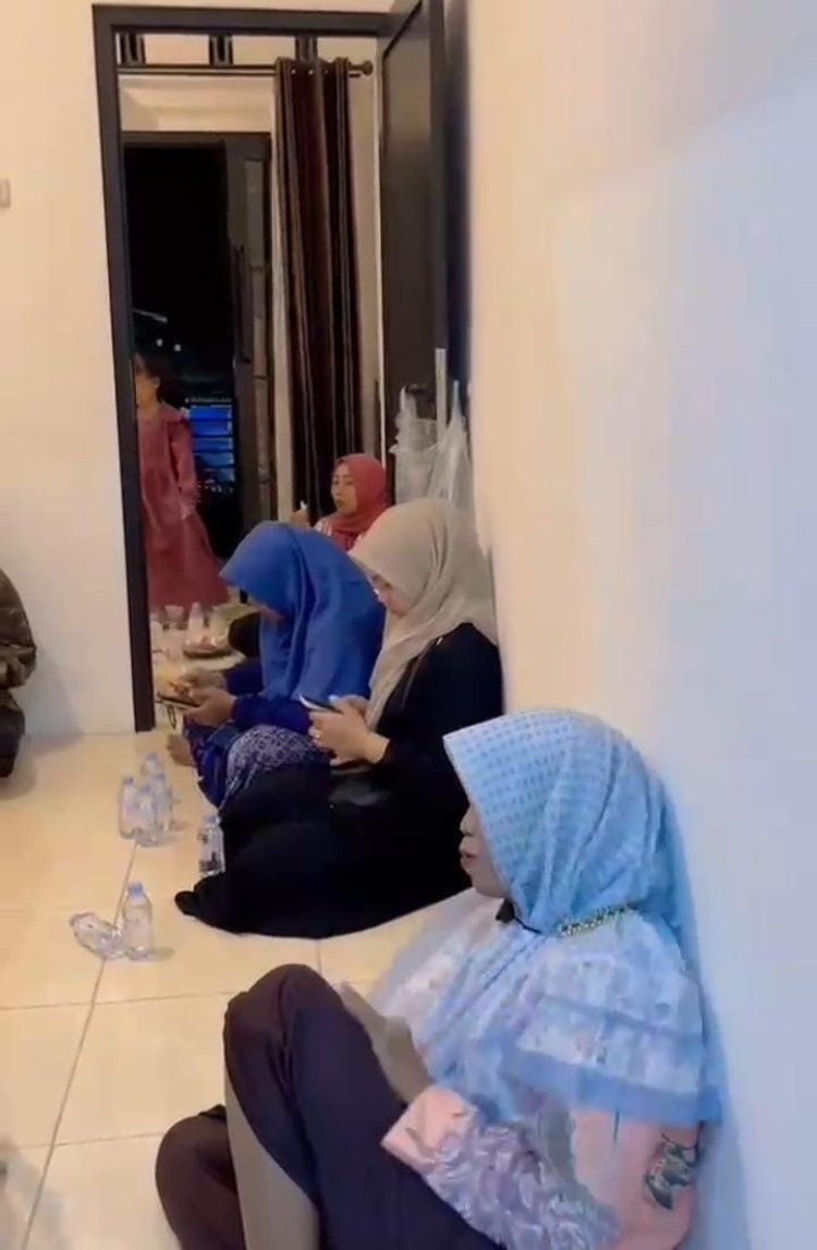 Tasyakuran Rumah Baru, Andi Ahmad dan Fitri Ayu Gelar Doa Bersama di Kediamannya