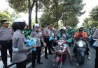 Jumat Berkah, Polda Jatim Salurkan 600 Paket Sembako untuk Pengemudi Ojol