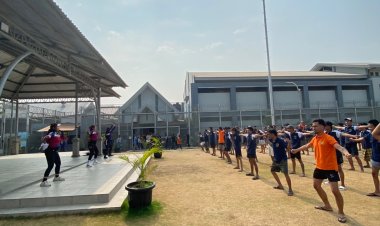 Jaga Kebugaran, Warga Binaan Rutan Kelas I Surabaya Antusias Ikuti Senam Aerobik Rutin