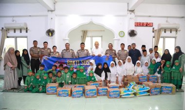 Hari Jadi ke-75 Humas Polri, Divhumas Polri Gelar Bakti Sosial untuk Lansia dan Anak Yatim