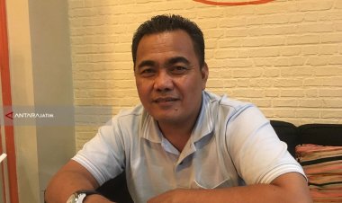 Di Balik Lapak Embong Blimbing: Ketika Penataan Kota Menyentuh Piring Nasi Warga