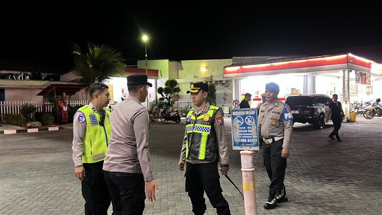 Kapolres Pasuruan Patroli Cek Langsung sejumlah SPBU , Pastikan Stok BBM Aman dan Antrean Normal
