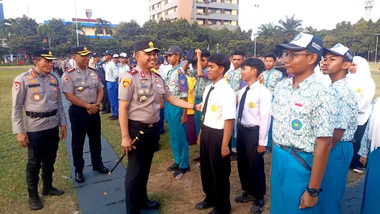 Polisi Jogo Sekolah: Menjaga Anak Bertumbuh, Mewujudkan Sekolah yang Membahagiakan  Oleh: M. Isa Ansori Kolumnis, Dosen pengajar psikologi komunikasi dan praktisi transaksional analisis, Founder Pusat Studi Perubahan Perilaku Anak dan Remaja ( Pusppar ) ICMI Jatim